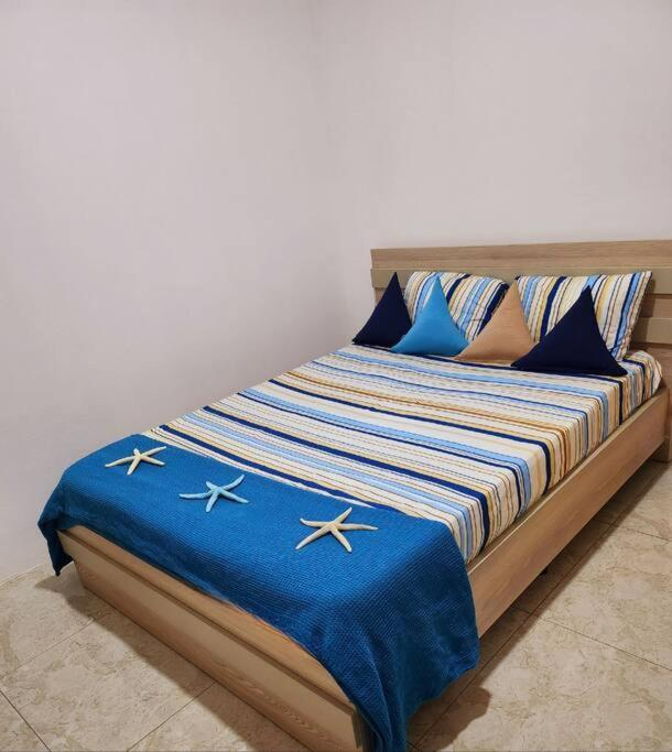 Kot Nu - Beach Themed Apartment - 3 Mins Walk From The Sea Flic en Flac Екстер'єр фото